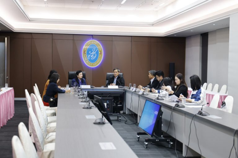 วิทยาเขตสุพรรณบุรี ร่วมประชุมหารือกับสำนักส่งเสริมวิสาหกิจขนาดกลางและขนาดย่อม (สสว.) เพื่อส่งเสริมการพัฒนาวิสาหกิจขนาดกลางและขนาดย่อมฯ