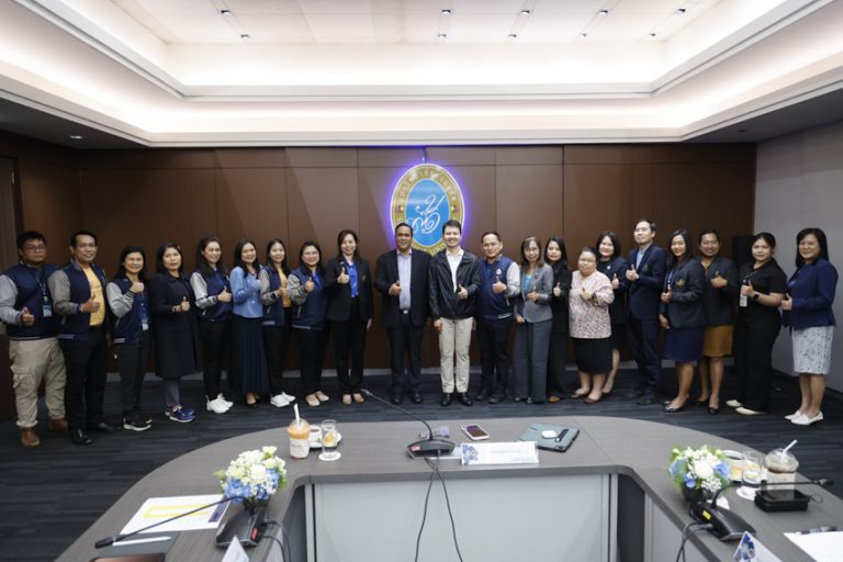 หอมขจรฟาร์ม มหาวิทยาลัยสวนดุสิต จัดประชุมโครงการ “การยกระดับผลิตภัณฑ์ชุมชนและการท่องเที่ยวเพื่อขับเคลื่อนเศรษฐกิจสร้างสรรค์อย่างยั่งยืนจังหวัดสุพรรณบุรี”