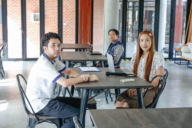 มหาวิทยาลัยสวนดุสิต วิทยาเขตสุพรรณบุรี เข้าร่วมกิจกรรม คุยสบายๆ… Life สาระ ครั้งที่ 362 หัวข้อ ปิดท้าย…Pride Month “ลุ้นรับรางวัลขวัญใจ“ SDU Happy Pride 2025