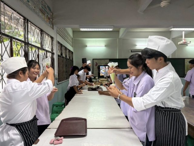 521553428_1696327377975335_4613973745002574816_n