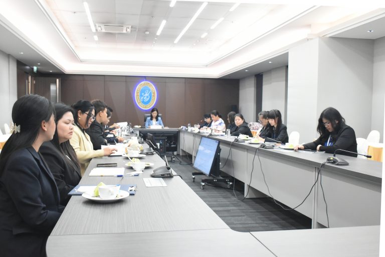 การประชุมการตรวจสอบเเละติดตามผลการดำเนินงานตามข้อเสนอเเนะ