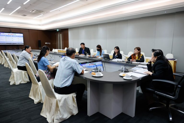 การประชุมการจัดทำข้อเสนอโครงการเพื่อขับเคลื่อนการบรรลุเป้าหมายตามยุทธศาสตร์ชาติ ประจำปีงบปรมาณ 2570