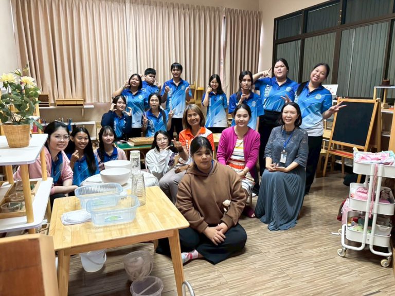 สาขาวิชาการศึกษาปฐมวัย ศึกษาดูงาน ทดลองและสาธิตการใช้สื่อการเรียนการสอนตามนวัตกรรมแบบมอนเตสซอรี่
