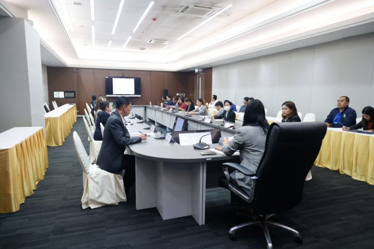 สำนักงานวิทยาเขตสุพรรณบุรี จัดประชุมคณะกรรมการความปลอดภัย อาชีวอนามัย และสภาพแวดล้อมในการทำงาน (คปอ.) และคณะกรรมการจัดการพลังงาน ประจำวิทยาเขตสุพรรณบุรี ครั้งที่ 8/2568