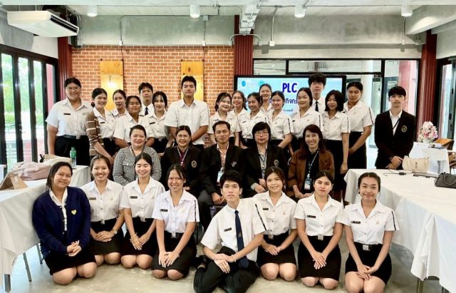 LINE_ALBUM_PLC สะท้อนผลการปฏิบัติกิจกรรมสหกิจศึกษ_250926_9