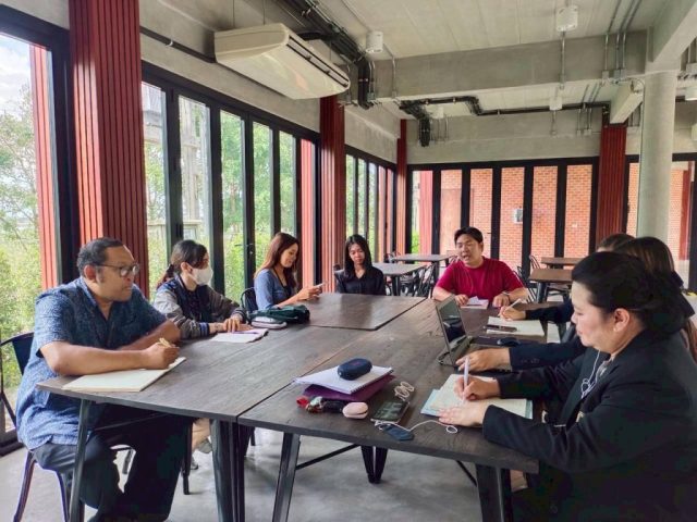 LINE_ALBUM_10102025_251010_10