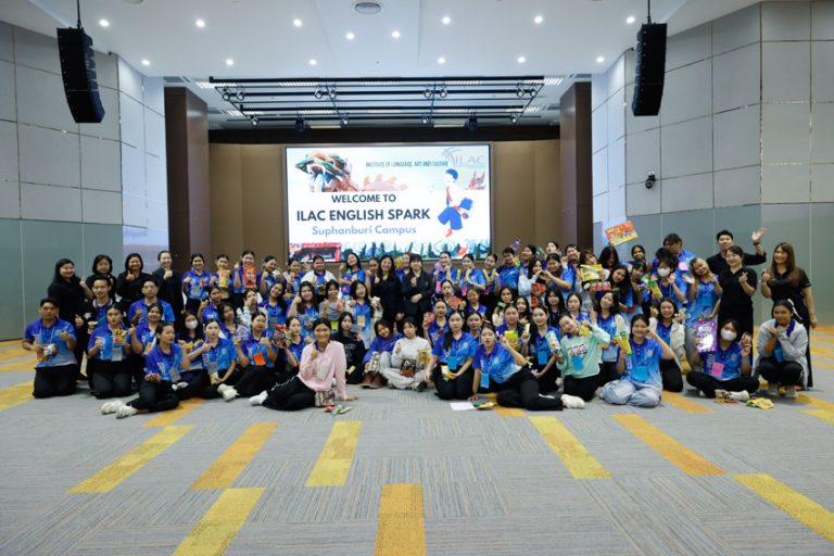 นักศึกษามหาวิทยาลัยสวนดุสิต วิทยาเขตสุพรรณบุรี ชั้นปีที่ 1  ร่วมกิจกรรมโครงการ “ILAC English Spark”