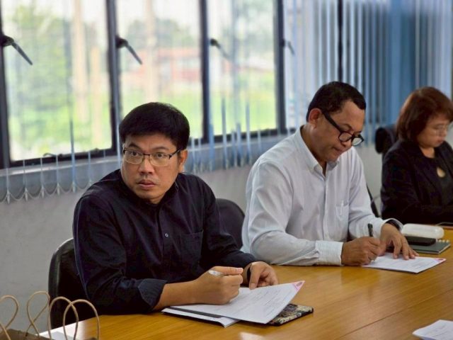 LINE_ALBUM_61168_251107_28