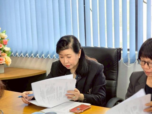 LINE_ALBUM_61168_251107_30