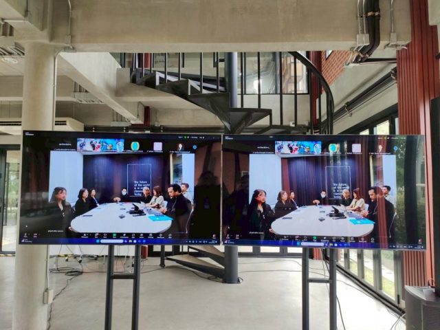 LINE_ALBUM_คุยสบาย วันที่ 6.11.68_251106_12