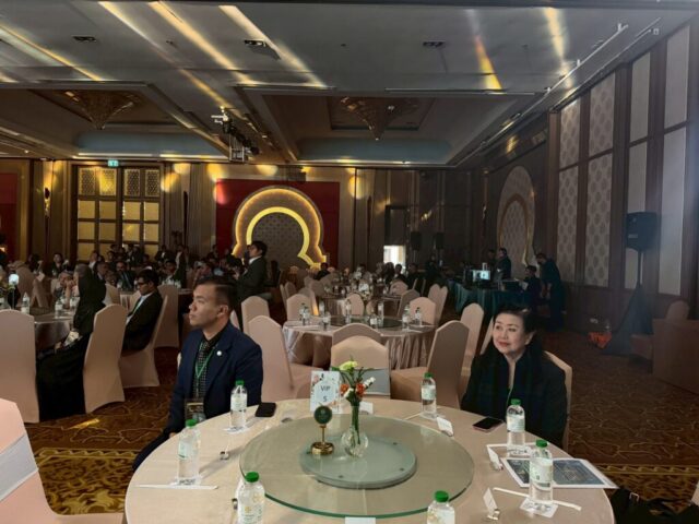 LINE_ALBUM_101268_251211_6