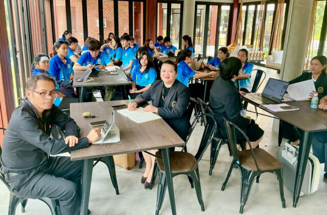 LINE_ALBUM_12-12-68_251212_1