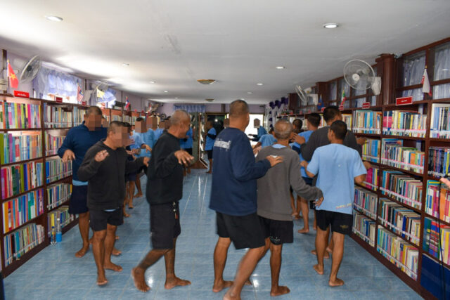 LINE_ALBUM_บรรยายเรือนจำ_251202_5