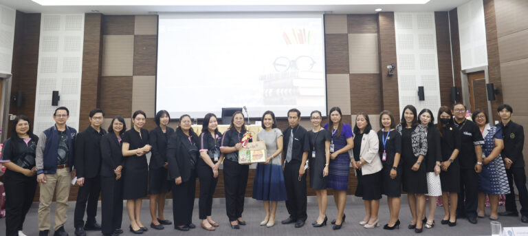 คณบดีครุศาสตร์ พบ อาจารย์ บุคลากร เเละนักศึกษา มหาวิทยาลัยสวนดุสิต วิทยาเขตสุพรรณบุรี