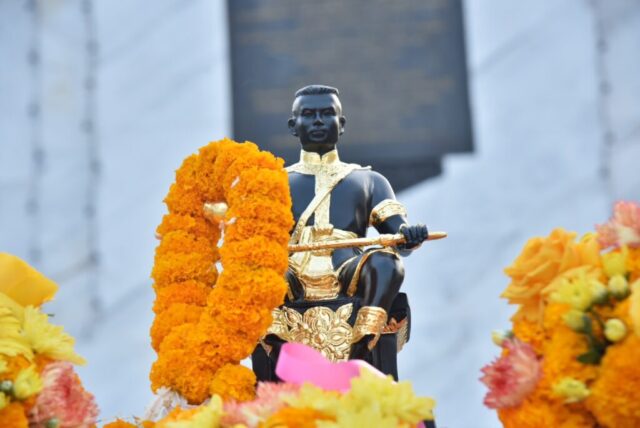 LINE_ALBUM_19169_260119_15