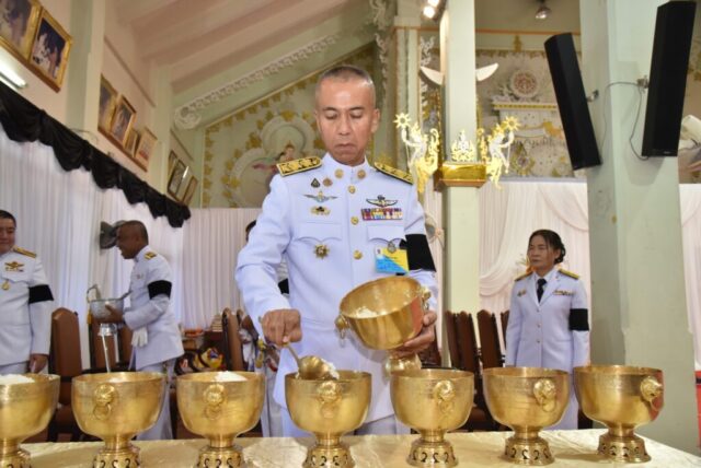 LINE_ALBUM_ทำบุญตักบาตรวัดป่าฯ 8-1-69_260108_3