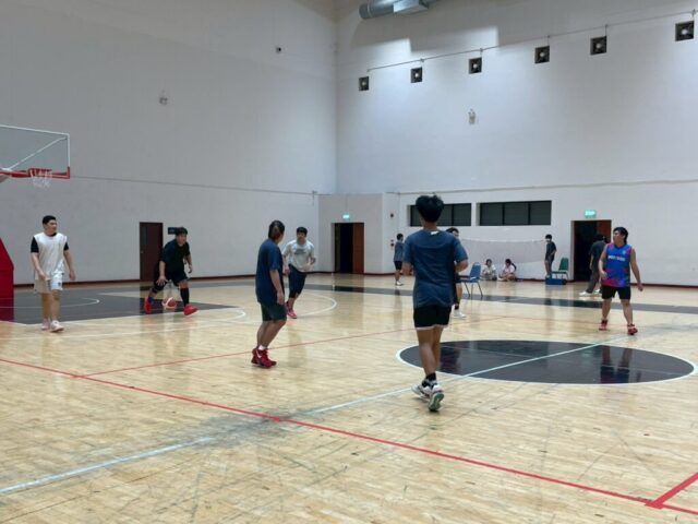 LINE_ALBUM_บาส บุคลากรvs นักศึกษา_260121_16