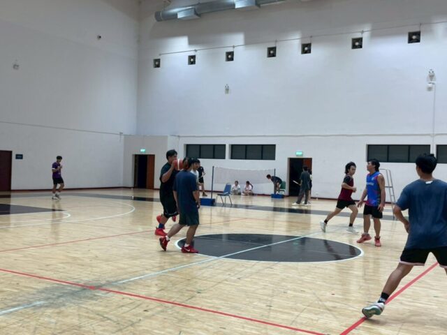 LINE_ALBUM_บาส บุคลากรvs นักศึกษา_260121_17