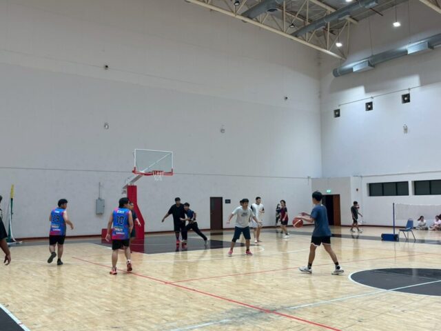 LINE_ALBUM_บาส บุคลากรvs นักศึกษา_260121_4