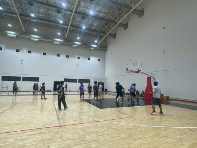 LINE_ALBUM_บาส บุคลากรvs นักศึกษา_260121_6