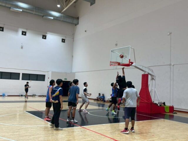 LINE_ALBUM_บาส บุคลากรvs นักศึกษา_260121_8