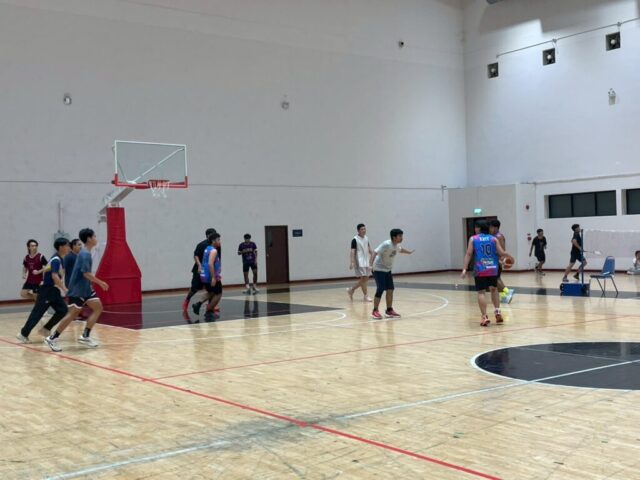 LINE_ALBUM_บาส บุคลากรvs นักศึกษา_260121_9