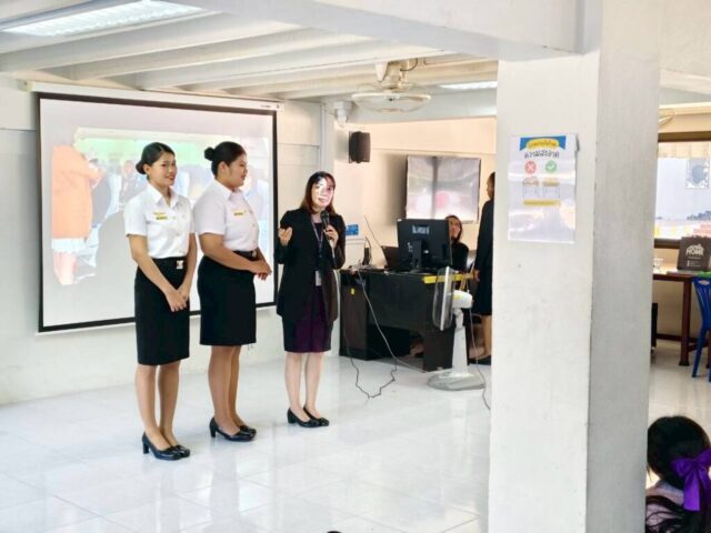 LINE_ALBUM_รร.สามชุก_260115_16