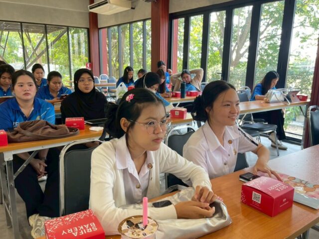 LINE_ALBUM_อบรมเขียนโครงการ_260119_12