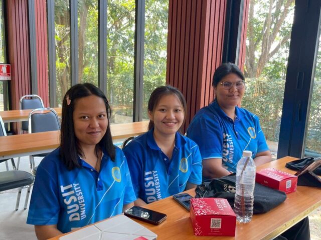 LINE_ALBUM_อบรมเขียนโครงการ_260119_28