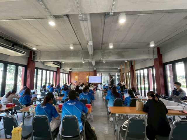 LINE_ALBUM_อบรมเขียนโครงการ_260119_34