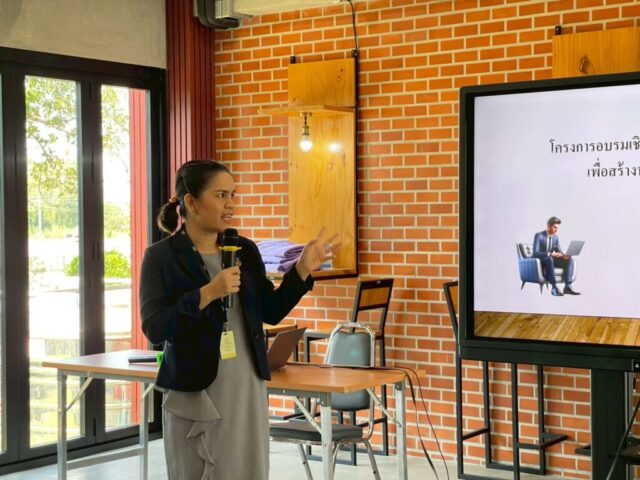 LINE_ALBUM_อบรมเขียนโครงการ_260119_5