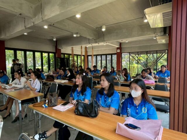 LINE_ALBUM_อบรมเขียนโครงการ_260119_7