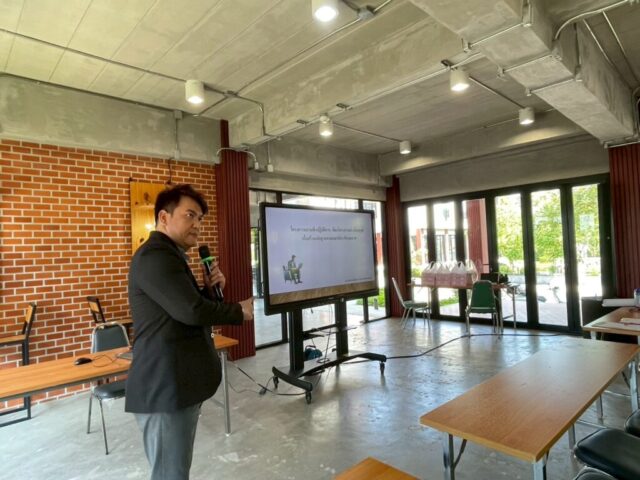 LINE_ALBUM_อบรมเขียนโครงการ_260119_8