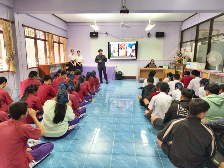 แนะแนวการศึกษาต่อในระดับปริญญาตรี โรงเรียนชัยนาทพิทยาคม จังหวัดชัยนาท