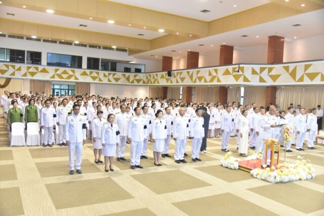 LINE_ALBUM_วันจักรี 6-4-69_260407_14