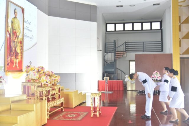 LINE_ALBUM_วันจักรี 6-4-69_260407_3