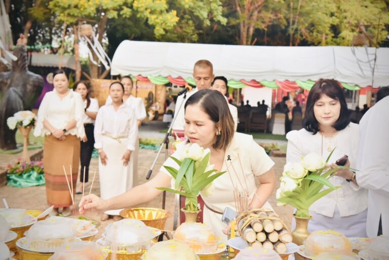 พิธีบวงสรวงโบราณสถานวัดสนามชัย จังหวัดสุพรรณบุรี
