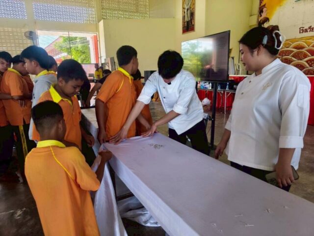 LINE_ALBUM_วิทยากรโรงเรียนทุ่งคลี_260527_44