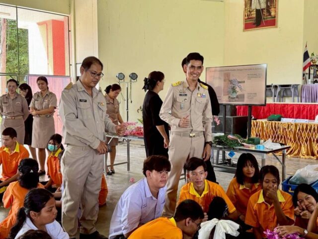 LINE_ALBUM_วิทยากรโรงเรียนทุ่งคลี_260527_50