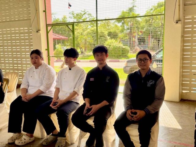 LINE_ALBUM_วิทยากรโรงเรียนทุ่งคลี_260527_59