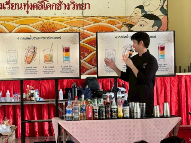 LINE_ALBUM_วิทยากรโรงเรียนทุ่งคลี_260527_6