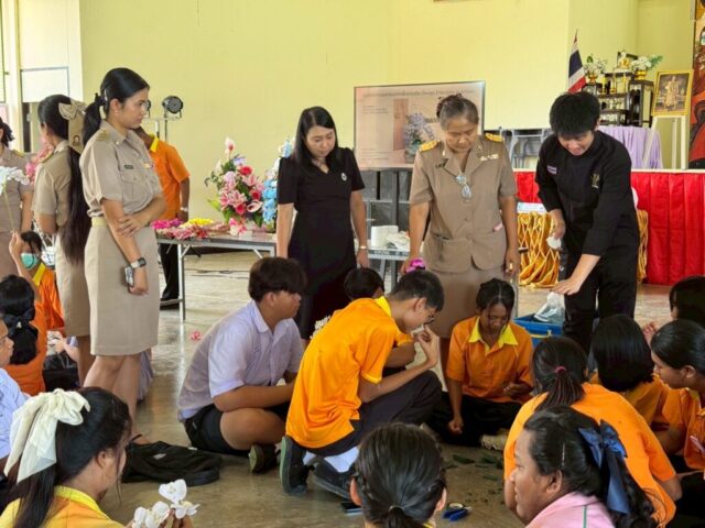 LINE_ALBUM_วิทยากรโรงเรียนทุ่งคลี_260527_64