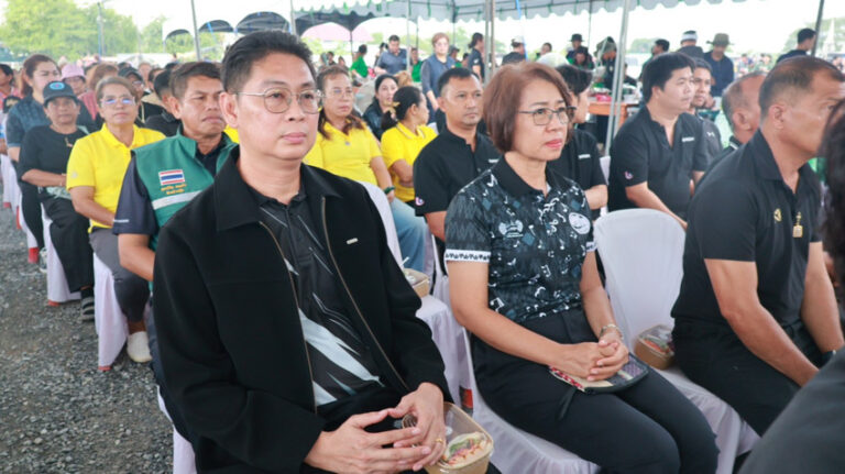 วิทยาเขตสุพรรณบุรี ร่วมกิจกรรม “สุพรรณบุรีรวมใจ แก้ไขปัญหาผักตบชวา” ครั้งที่ 2