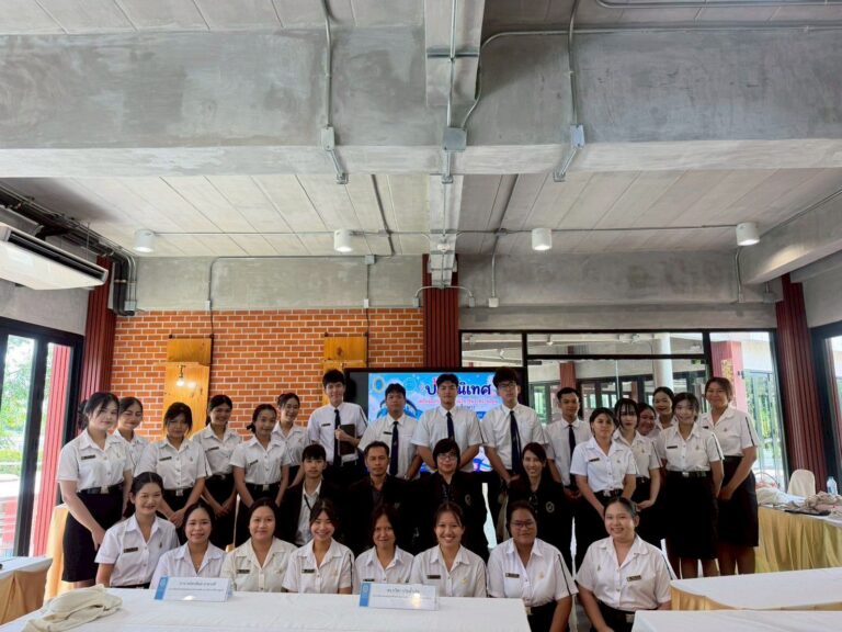 สาขาวิชาการประถมศึกษา วิทยาเขตสุพรรณบุรี จัดกิจกรรม ปฐมนิเทศ เตรียมฝึกประสบการณ์วิชาชีพระหว่างเรียน นักศึกษาชั้นปีที่ 3