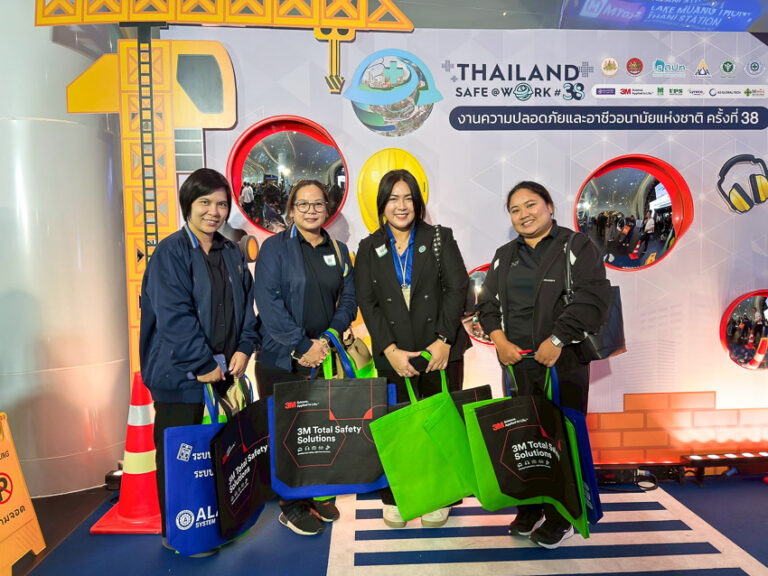วิทยาเขตสุพรรณบุรี โดย ตัวแทนคณะกรรมการความปลอดภัย อาชีวอนามัย และสภาพแวดล้อมในการทำงาน (คปอ.) คณะทำงานการจัดการพลังงาน และ คณะกรรมการขับเคลื่อนเป้าหมายการพัฒนาที่ยั่งยืน (SDGs) ประจำมหาวิทยาลัยสวนดุสิต วิทยาเขตสุพรรณบุรี ร่วมพิธีเปิดงานความปลอดภัยและอาชีวอนามัยแห่งชาติ ครั้งที่ 38 ประจำปี 2569