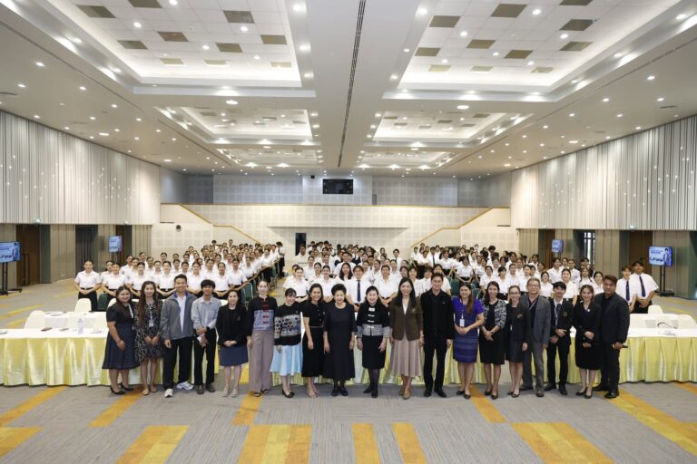 องบริการนักศึกษา วิทยาเขตสุพรรณบุรี จัดกิจกรรม โครงการ SDU POWER UP: เปิดวิสัยทัศน์ ร่วมคิด ร่วมสร้างสรรค์ ให้แก่นักศึกษาชั้นปีที่ 1 เเละบรรยายพิเศษ ในหัวข้อ SDU STUDENT TALK: ร่วมคิด ร่วมคุย ยกระดับคุณภาพชีวิตนักศึกษาสวนดุสิต