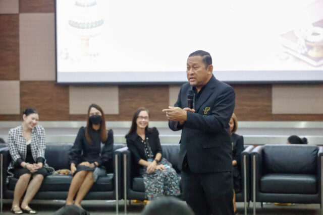 _B9A9001