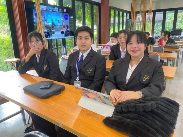LINE_ALBUM_2772026_260727_3