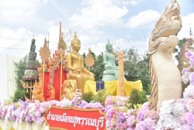 LINE_ALBUM_งานแห่เทียนพรรษา 29-7-69_260731_18