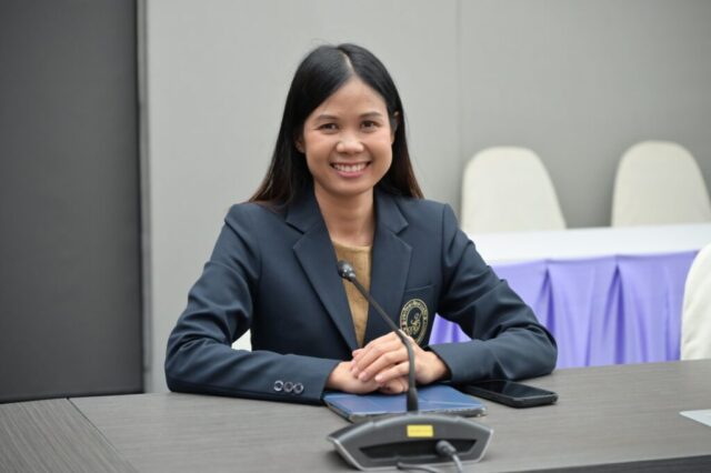LINE_ALBUM_ประชุม คณะกรรมการฝ่ายกิจการนักศึกษา_260710_1